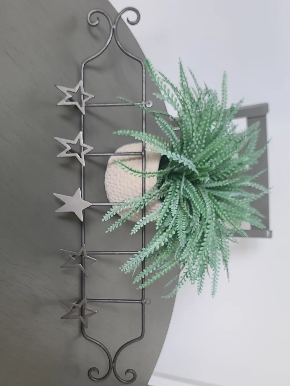 Metal Star Wall Hanger